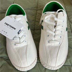 Tretorn - Nylite Plus. Size 9.5. NWT
